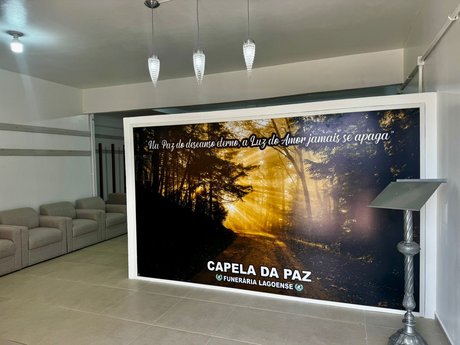 Entrada da Capela da Paz da Funerária Lagoense